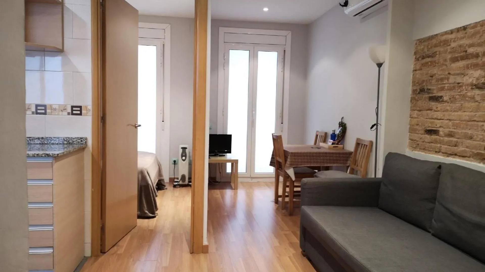 Ferienwohnung Fuer 3 Personen Ca 38 Qm In Barcelona-Gracia, Costa Brava Costa Del Maresme location